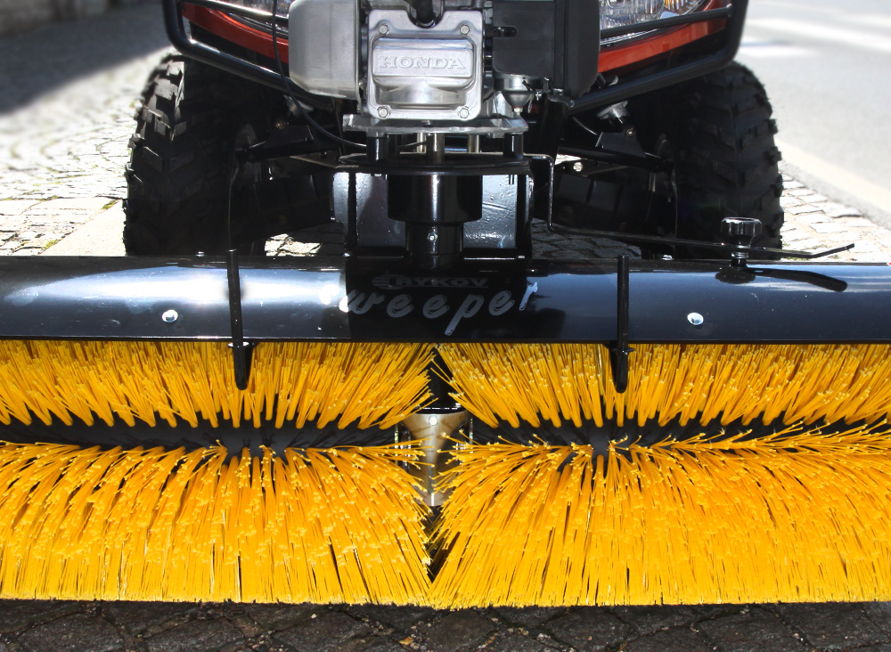 LevneMoto - Profesional Sweeping brushes for ATV - UTV, engine HONDA